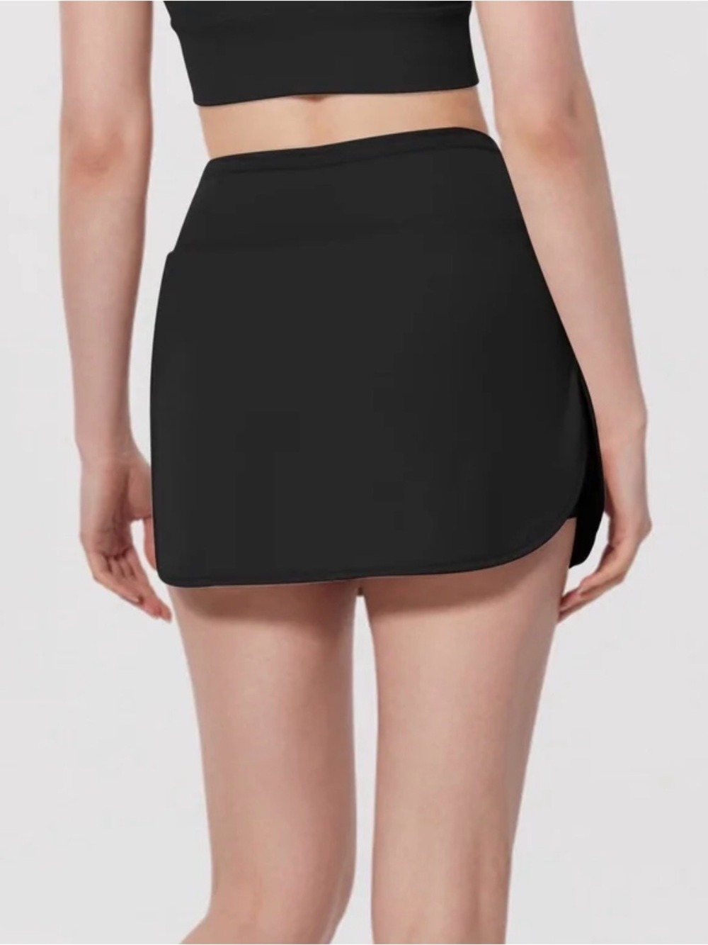 Izod Black nwt Athletic Skort with Branded Tag sue large